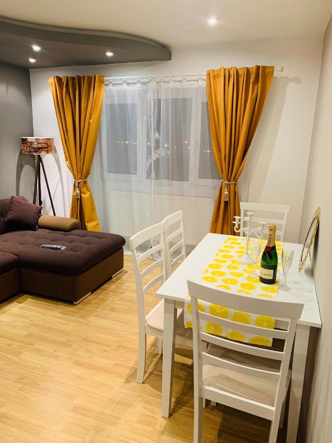 Confort View Apartment Iasi - 3 Rooms-Like Home エクステリア 写真