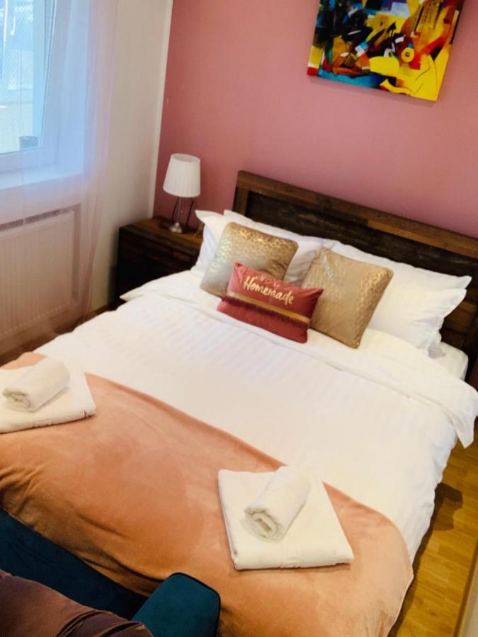 Confort View Apartment Iasi - 3 Rooms-Like Home エクステリア 写真